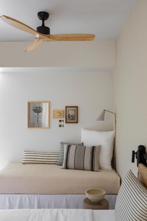 Yayaki Spetses Hotel Buitenkant foto