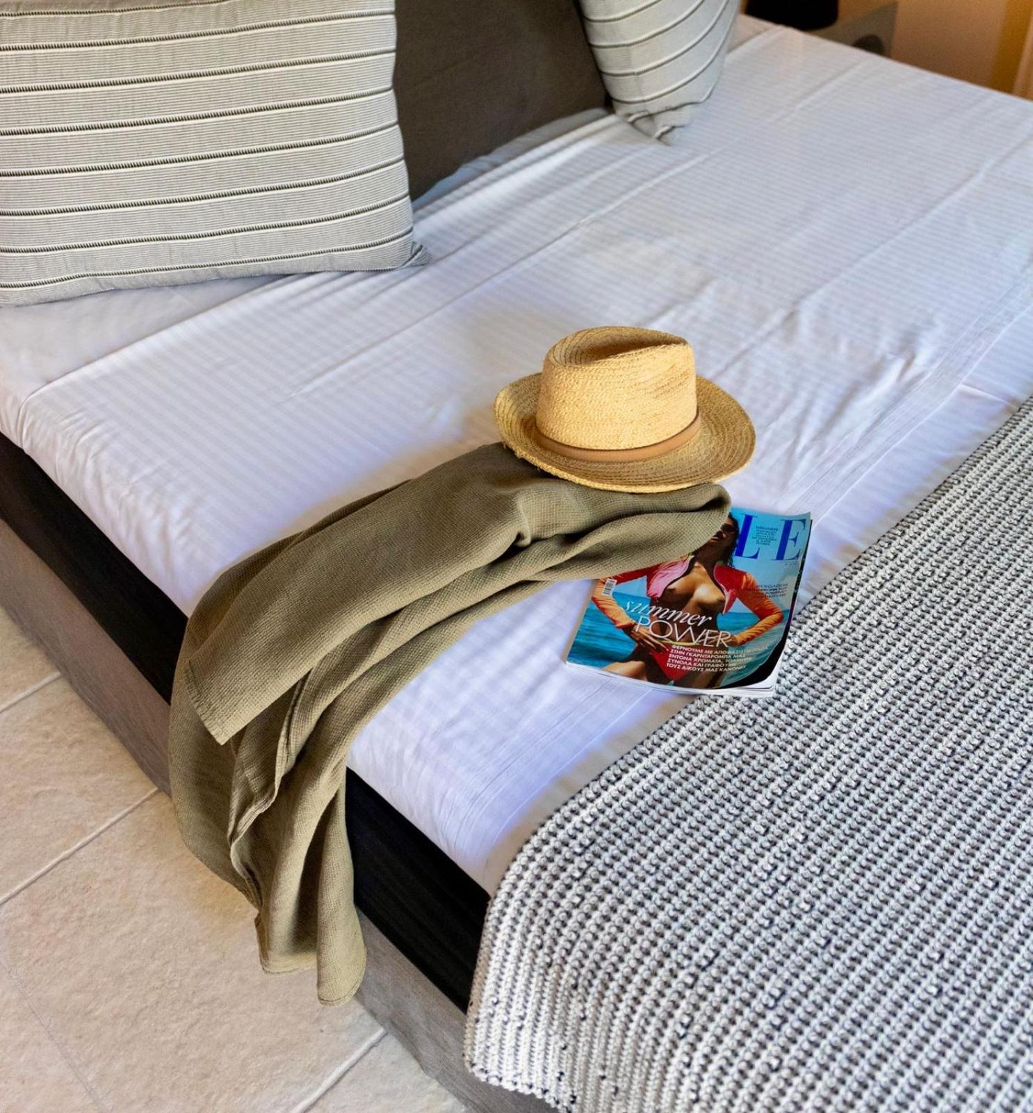 Yayaki Spetses Hotel Buitenkant foto